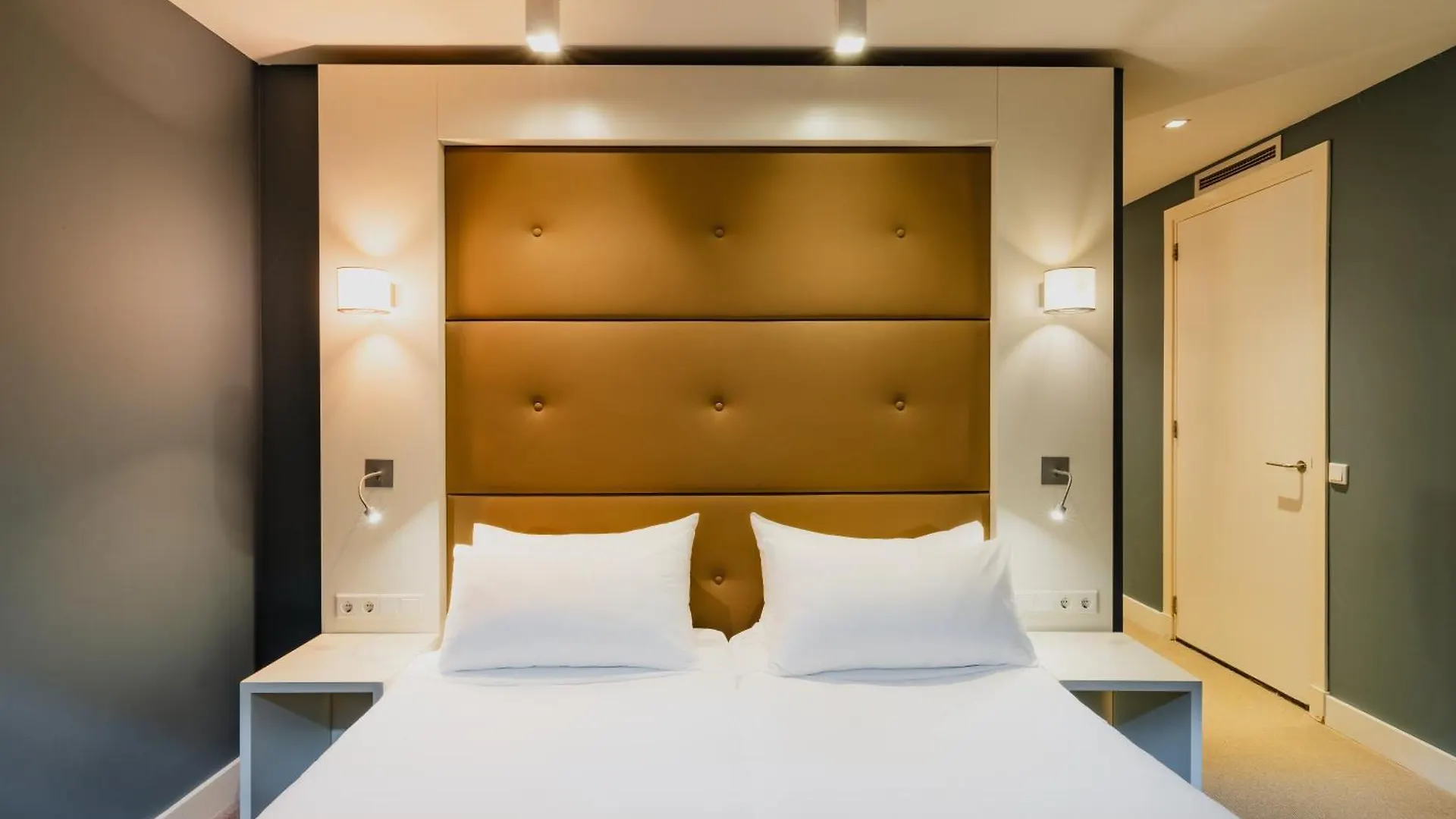 Hotel Jl No76 Amsterdam 4*,  Netherlands